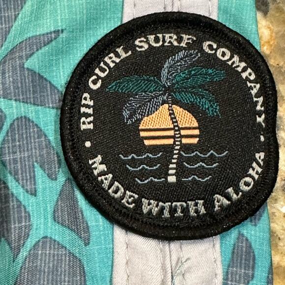 Rip Curl Mens Size 36 Pineapple Print Swim Trunks in Green and Blue - Picture 4 of 6